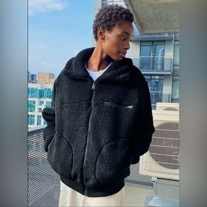 Aritzia Wilfred Free Teddy Sherpa Jacket Black XS | Cozy Zip Up Fleece Oversized